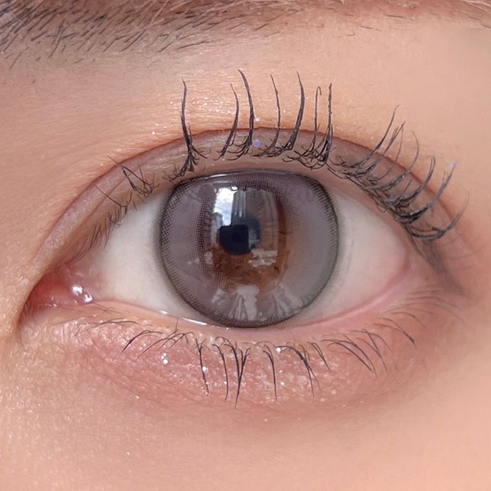 ワンデー リフレア エーアイ シリコーン ハイドロゲル／シリコン（1day refrear a-eye silicone hydrogel） ドラマティックグレー 着用イメージ