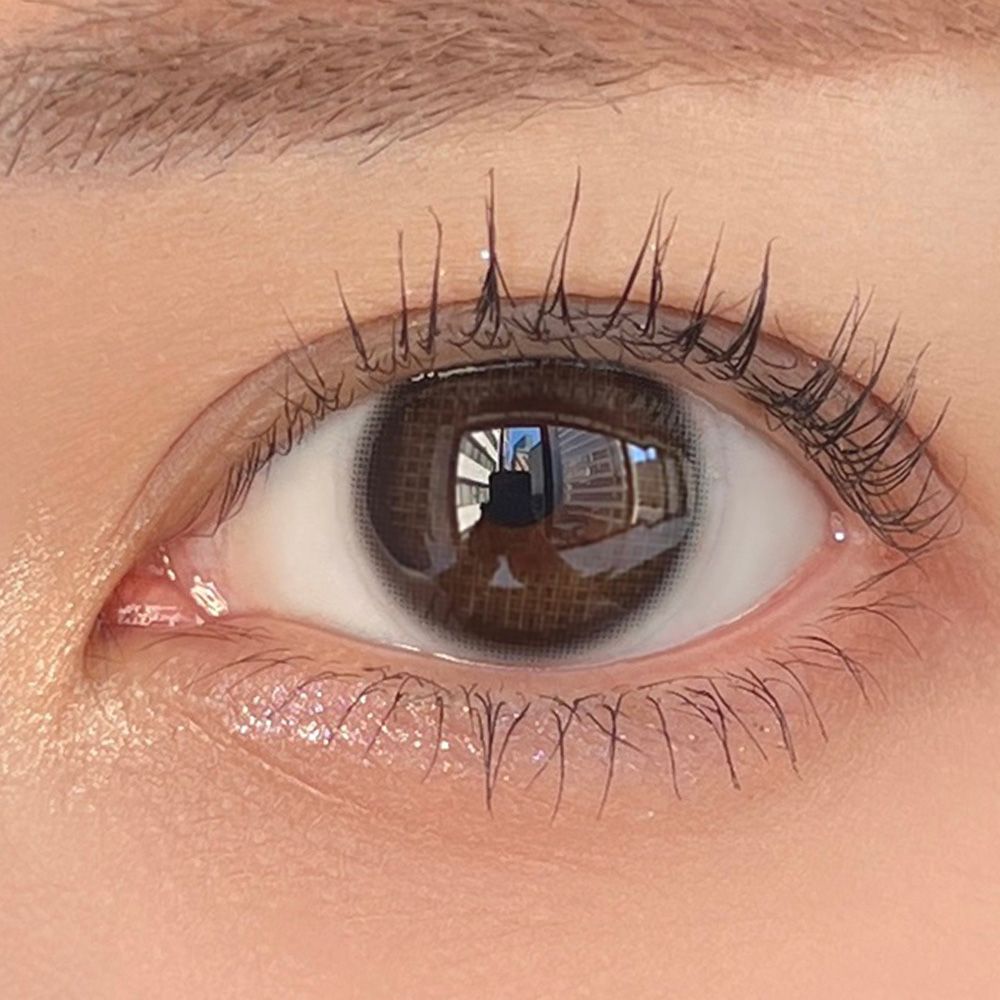 アイクローゼット シリコーン ハイドロゲル／シリコン（eye closet SILICONE HYDROGEL） アッシュブラック 着用イメージ