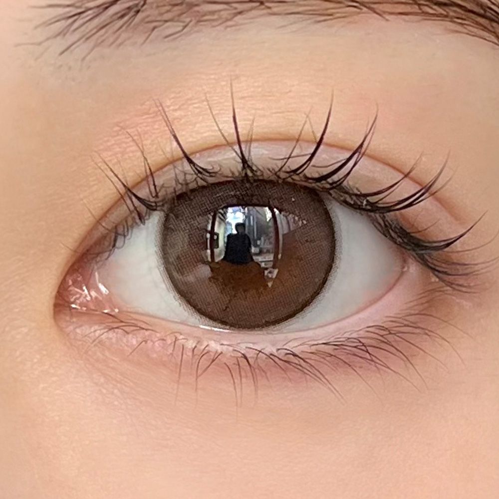 エバーカラー シリコーン ハイドロゲル／シリコン（EverColor silicone hydrogel） パールベージュ 着用イメージ
