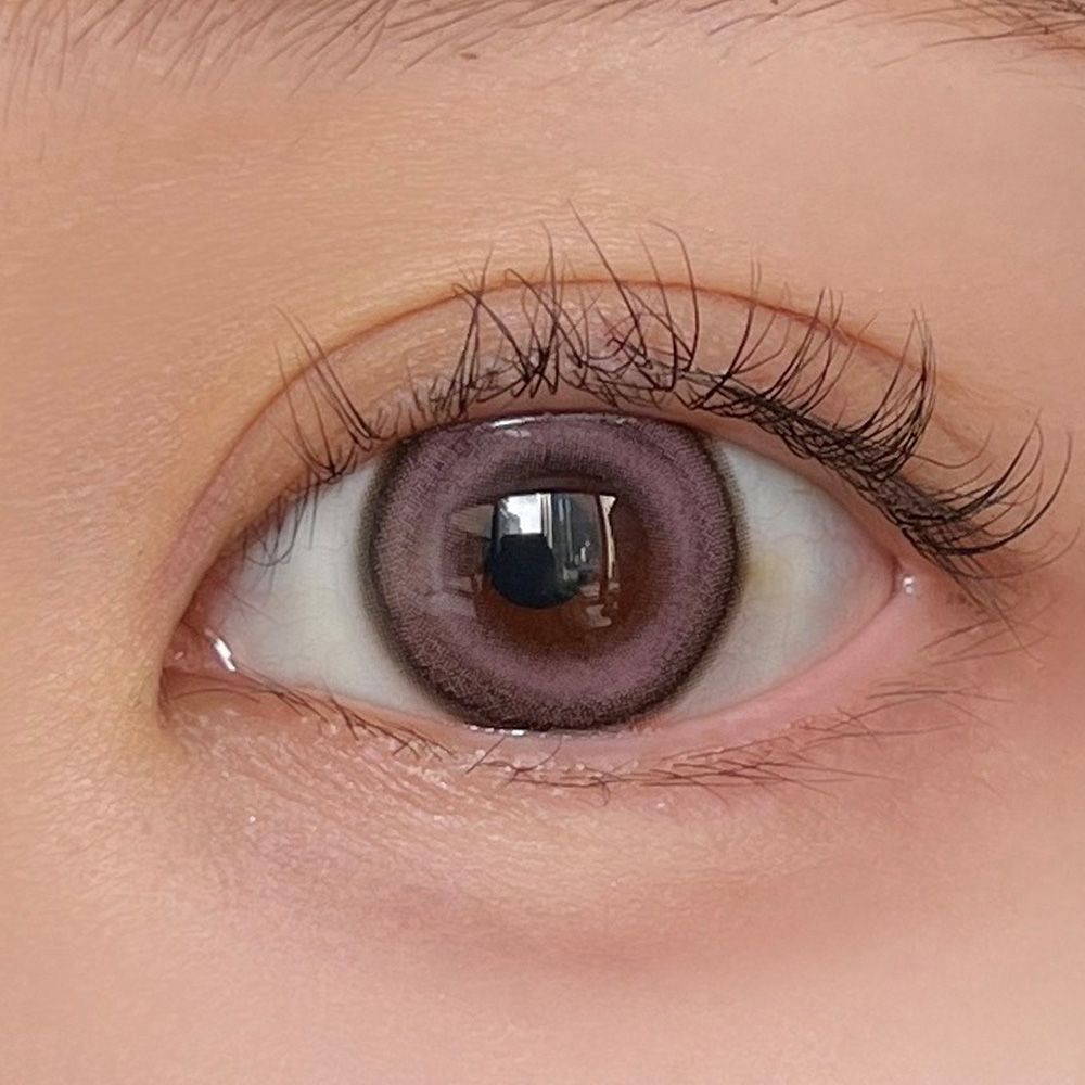 ワンデー リフレア エーアイ シリコーン ハイドロゲル／シリコン（1day refrear a-eye silicone hydrogel） ジェニーピンク 着用イメージ