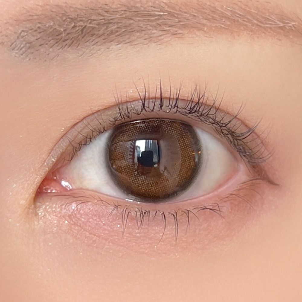ミューム シリコーン ハイドロゲル／シリコン（miium silicone hydrogel） モアクラゲ 着用イメージ