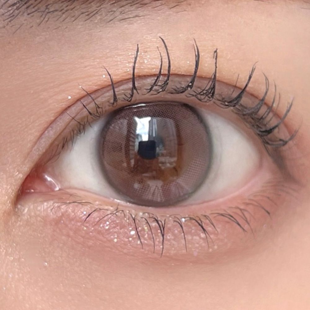 ワンデー リフレア エーアイ シリコーン ハイドロゲル／シリコン（1day refrear a-eye silicone hydrogel） メルティングピンク 着用イメージ