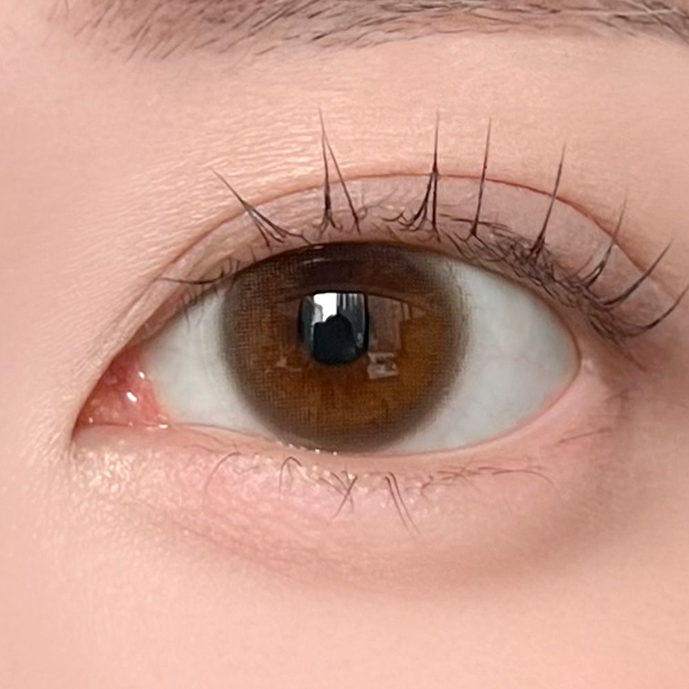 【お試し】ジェニスアイ シリコーン ハイドロゲル／シリコン（GENiS eye silicone hydrogel） ヴィーナスブラウン 着用イメージ