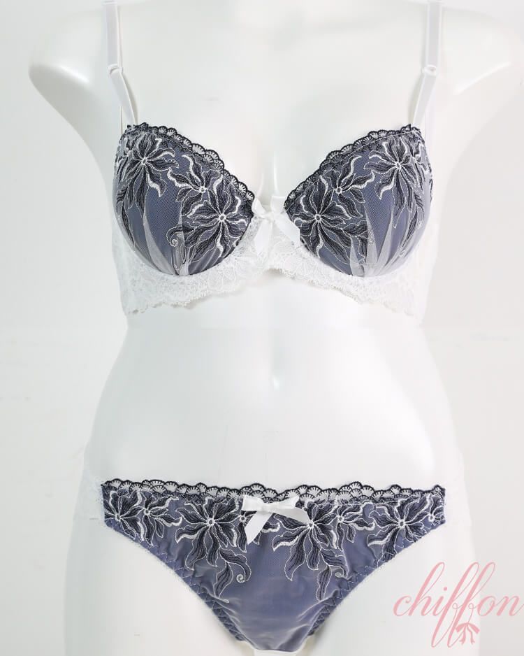 レーシーフラワーブラ＆フルバックショーツ ホワイト | カラコン通販