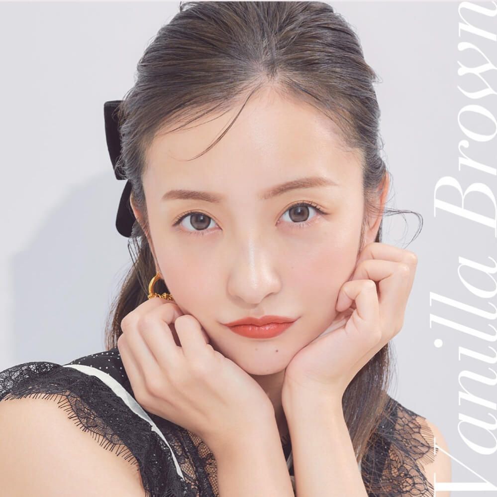 バニラブラウン