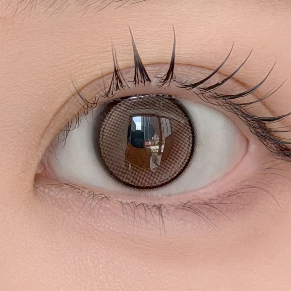 オーレンズグローイティア ミニ（OLENS Glowy Tear Mini） ブラウン 着用イメージ